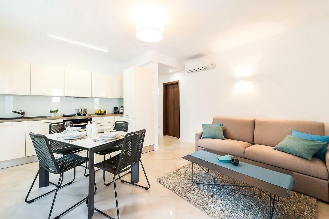 80m² 3 spavaća soba, 1 privatna kupaonica Apartman u Novigrad