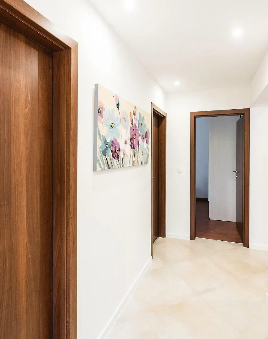 80m² 3 spavaća soba, 1 privatna kupaonica Apartman u Novigrad